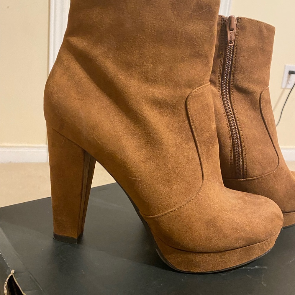 Booties - Picture 3 of 4